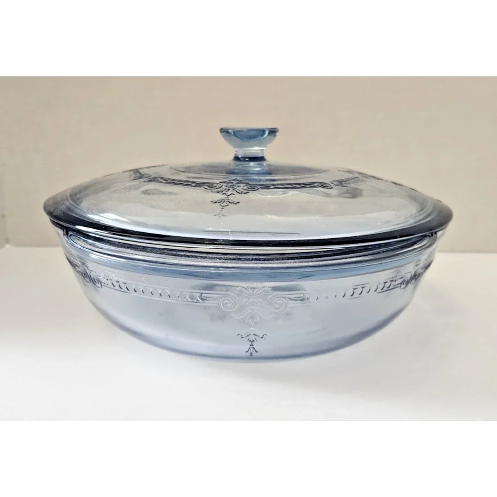 Anchor Hocking Philbe Sapphire Blue 2 qt. Round Covered Casserole Dish with Lid